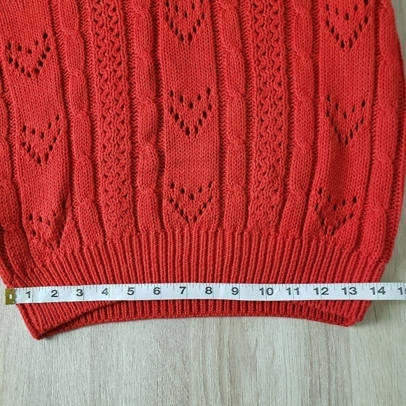 VINTAGE V-neck Valentine Red Sweater Size Large. - Picture 11 of 12